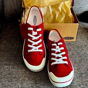 Keen Elsa Lite size 11 women’s